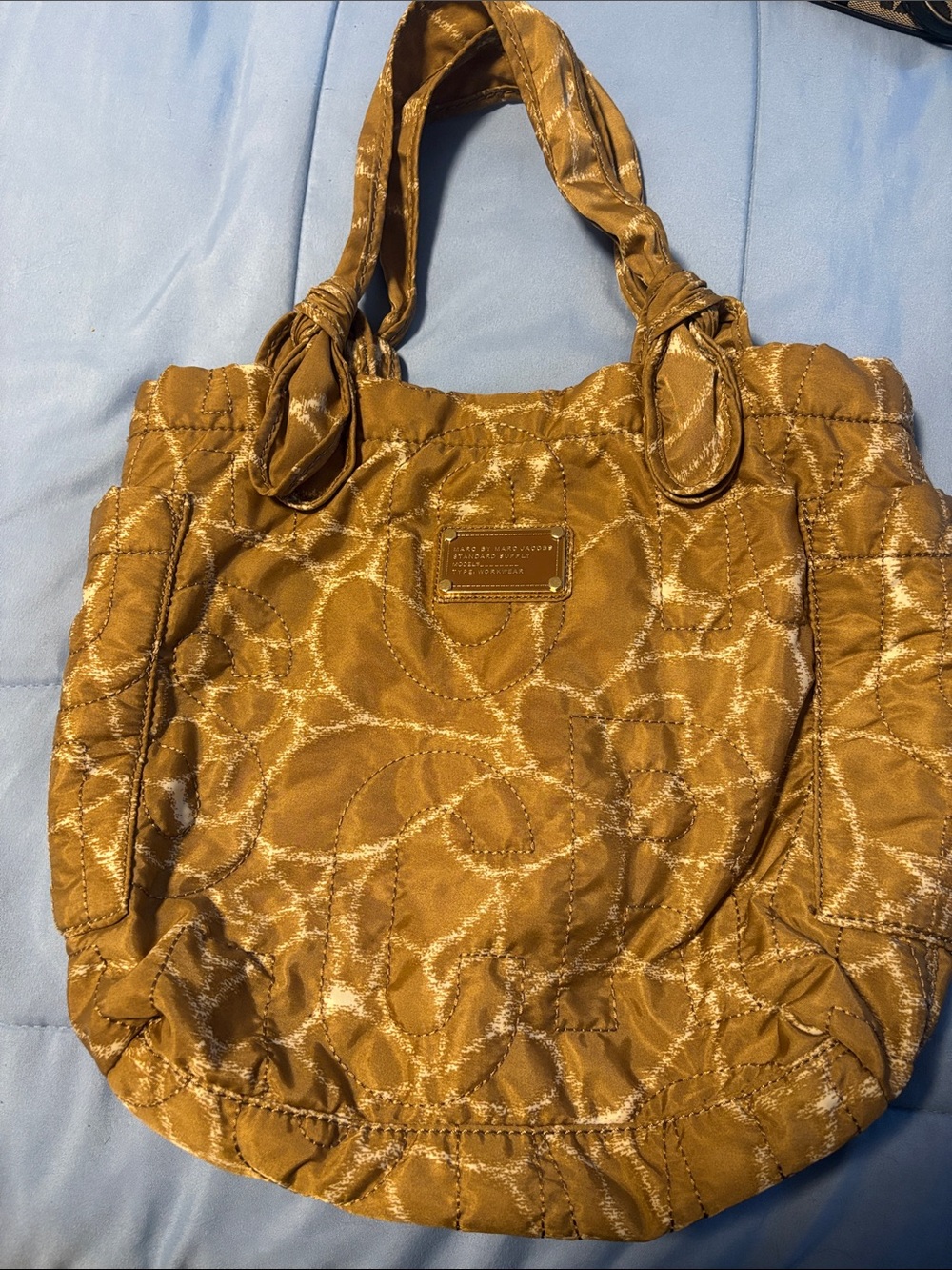 MARC JACOBS Gold Quilted Tote Bag - Unbranded